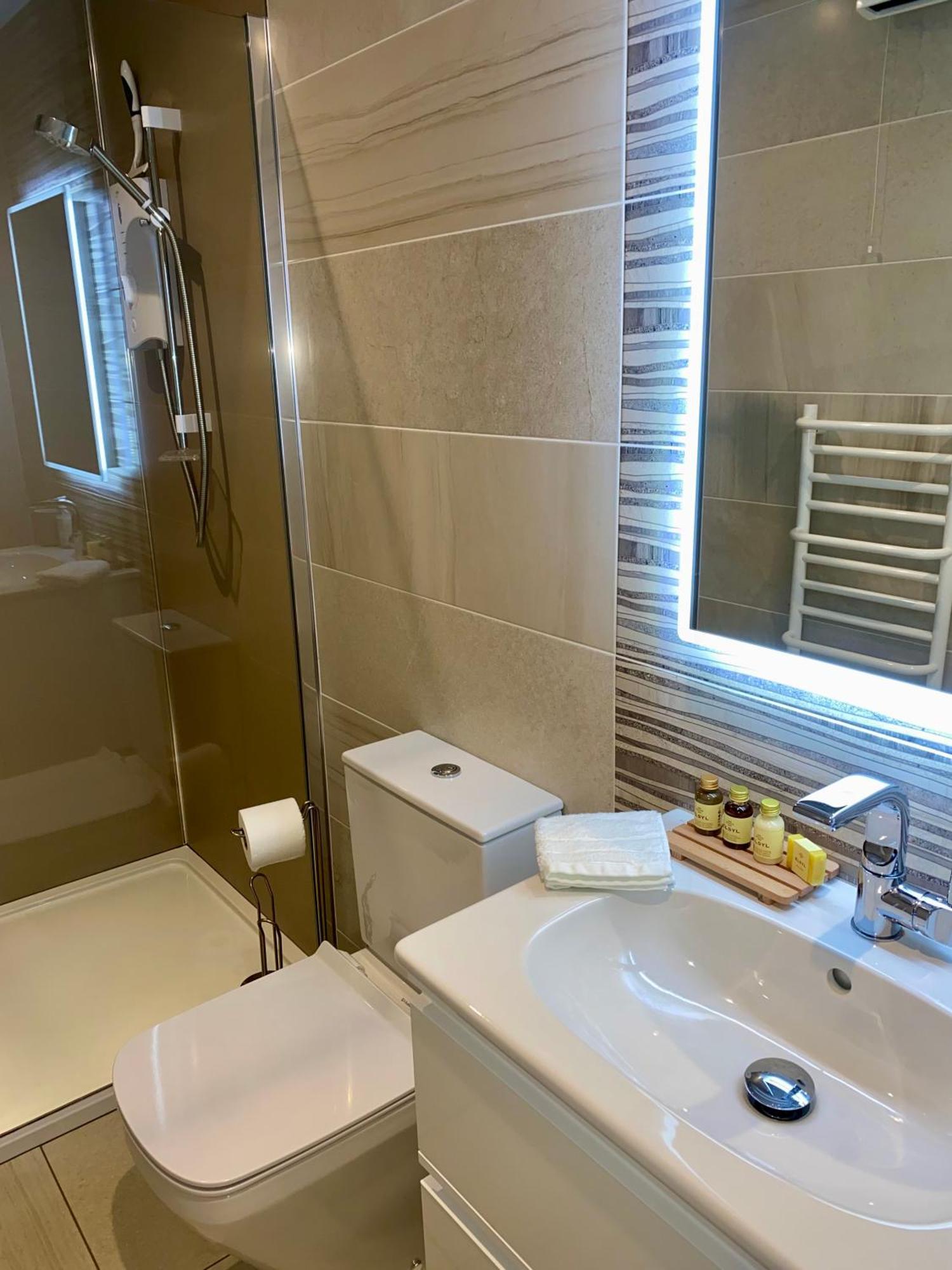 The North Cove, 20M To The Sea, Modern Studio Apartment Portrush Exterior foto